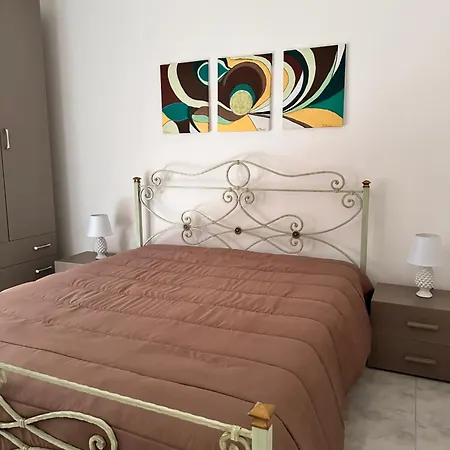 Pamir Apartment *