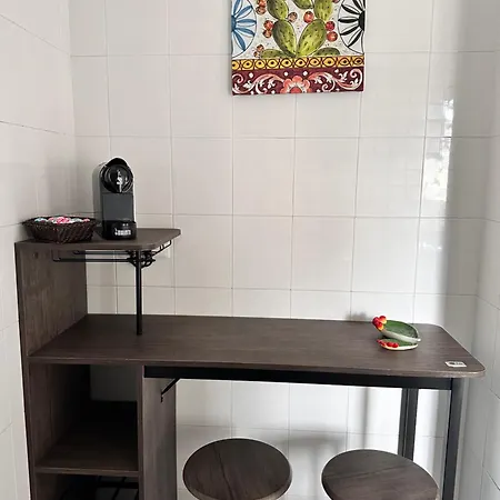 Pamir Apartment *